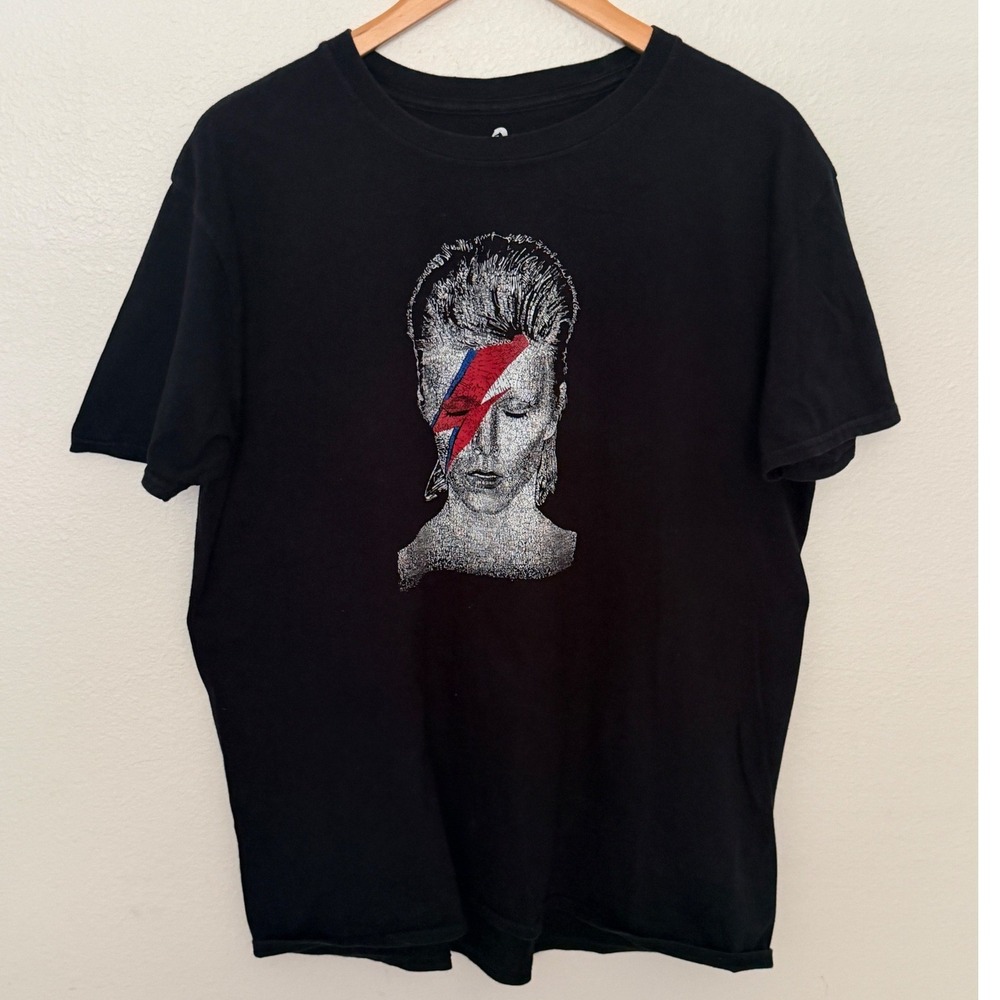 LA Pop Art T-Shirt Sz XL David Bowie Aladdin Sane Word Art Graphic Black Rock